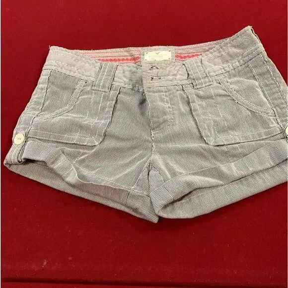 Urban Outfitters Striped Mini Shorts - Picture 3 of 8